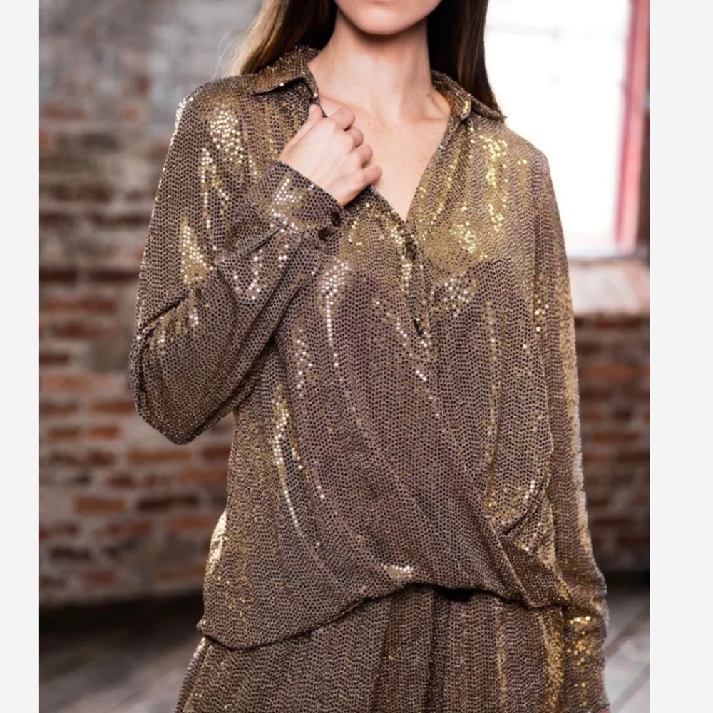 CHLOÉ KRISTYN METALLIC GOLD DOMINIQUE BUTTON DOWN WRAP TOP XS